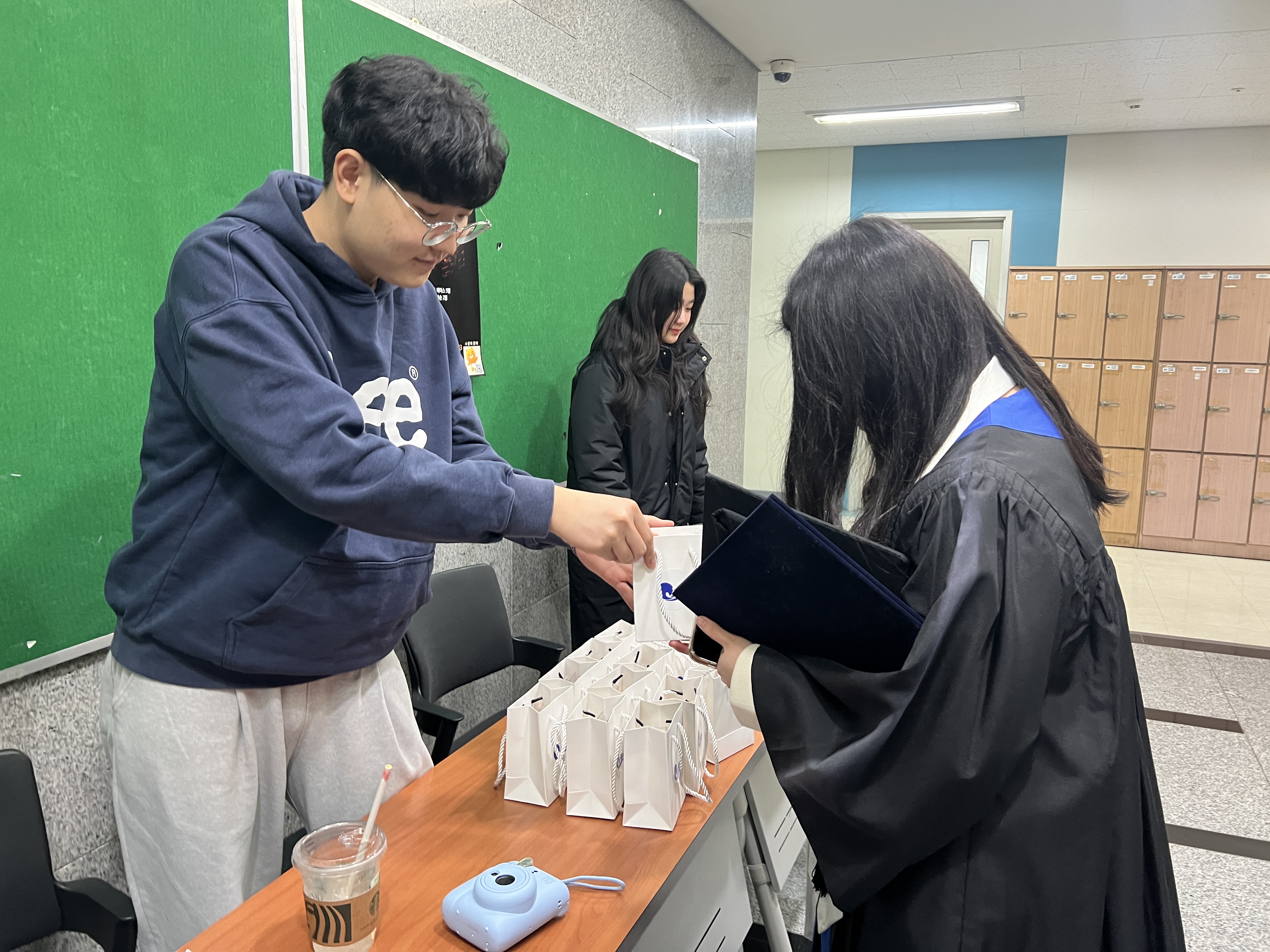 23 졸업식1.jpg 첨부 이미지