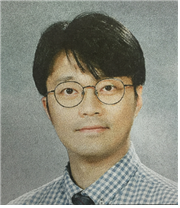 조휘영 사진