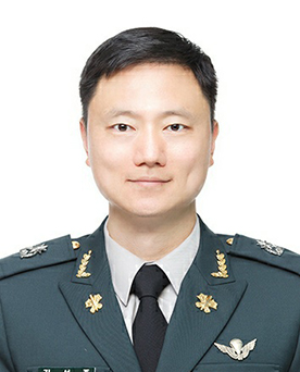 선임교관 소령 김성준 이미지